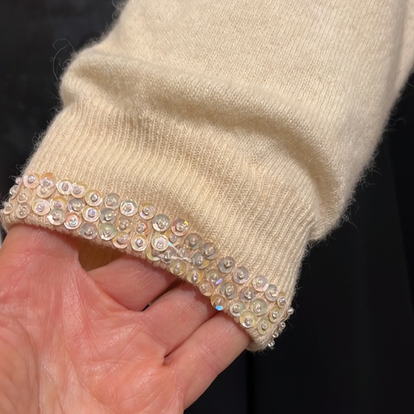 VTG JAMIE SCOTT Beaded Sequin Crop Cardigan W,M Lambswool Angora! Beautiful! - Picture 6 of 10